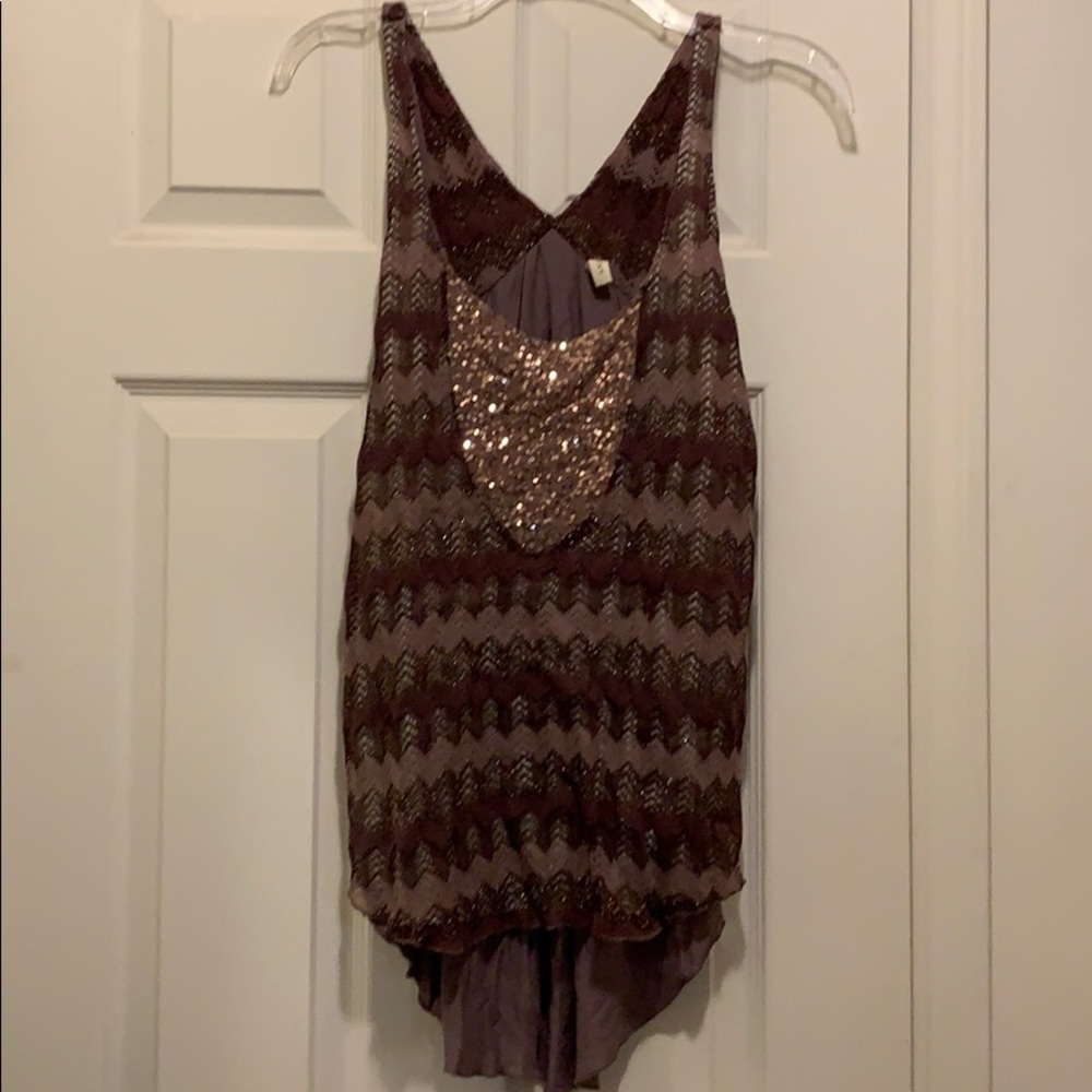 Sleeveless top